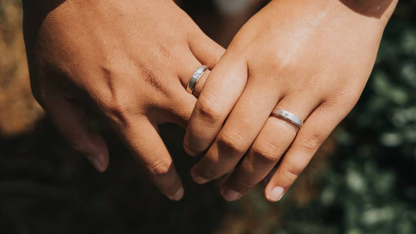 Mensen van zelfde geslacht mogen van hof trouwen op Aruba en Curaçao