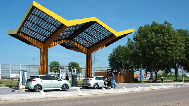 Het laadtarief is bij Fastned al een aantal jaar hetzelfde. (Foto: Fastned)