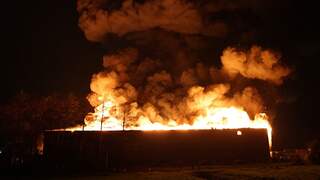 Zeer grote brand breekt uit in Hillegoms paintballcentrum