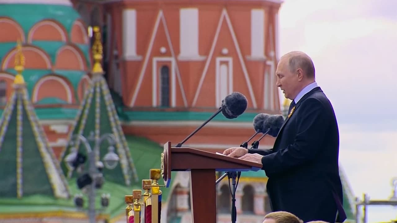 Beeld uit video: Poetin: 'Verdediging van het moederland is altijd heilig geweest'