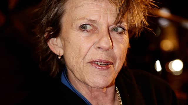 Connie Palmen probeert te stoppen met roken | NU - Het ...