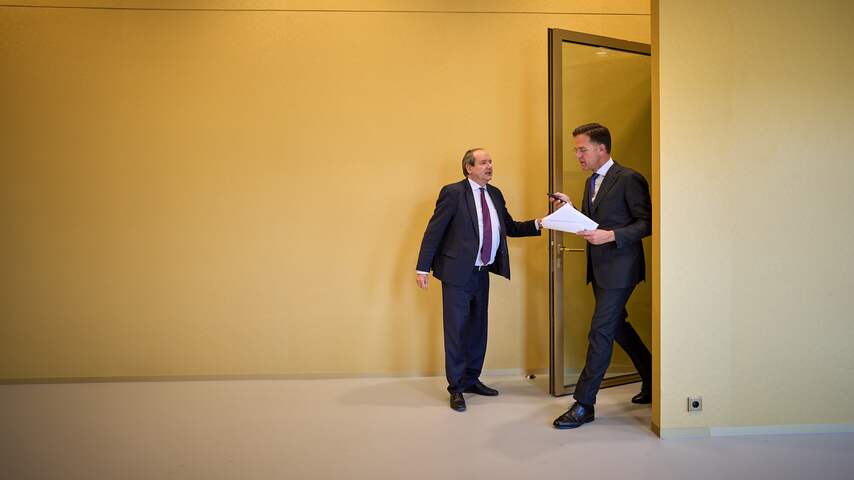 Rutte voelt 'schaamte' voor debacle in Groningen en verliest vertrouwen oppositie
