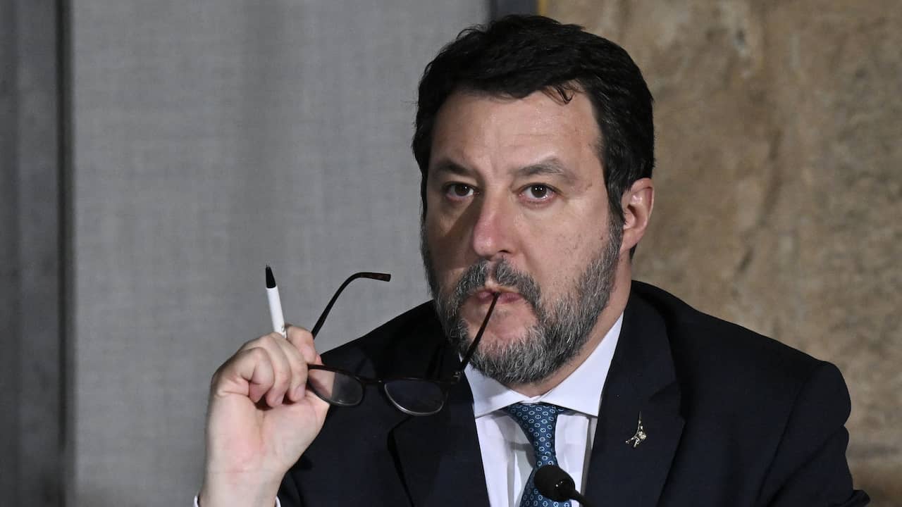 La tassa delle banche italiane sui profitti in eccesso si indebolisce dopo il panico degli investitori |  Economia