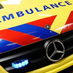 Twee doden door ongeluk op de A59 bij Rosmalen, weg dicht richting Oss. Twee doden door ongeluk op de A59 bij Rosmalen, weg dicht richting Oss.