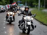 EINDHOVEN - Leden van een motorclub bij de start van een rit. Motorrijders komen bijeen in Eindhoven en Amsterdam om met een toerrit het imago van motorclubs te verbeteren. ANP JERRY LAMPEN