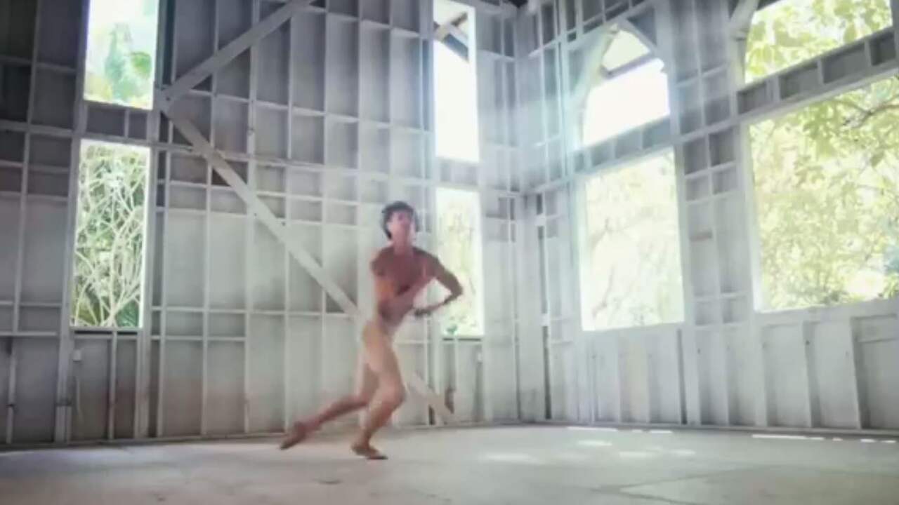 Beeld uit video: Bekijk hier de trailer van Dancer 