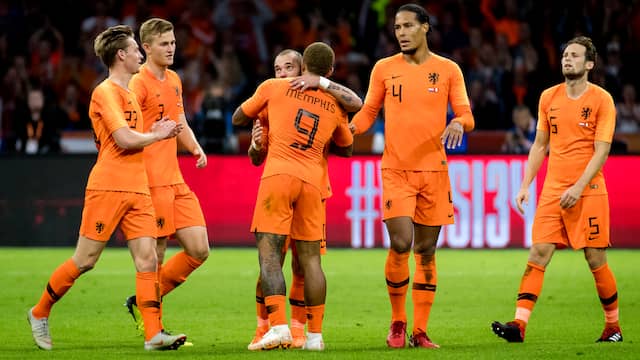 Spelers Nederlands Elftal Onder De Indruk Van Fantastisch Afscheid Sneijder Nu Het Laatste Nieuws Het Eerst Op Nu Nl