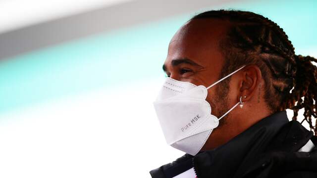 Voor Lewis Hamilton is het duidelijk: Red Bull is momenteel sneller dan Mercedes.