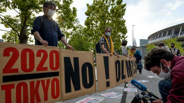 Japanners gingen al de straat op om te protesteren tegen de Olympische Spelen.