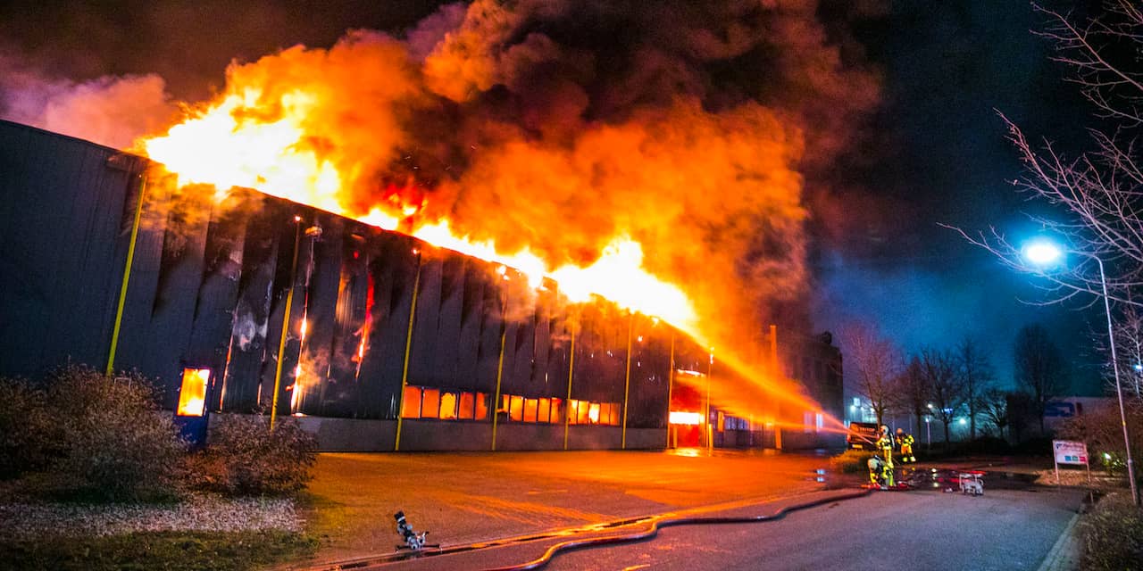 Uitslaande brand in Gelders dorp Aalten, NL-Alert voor omwonenden