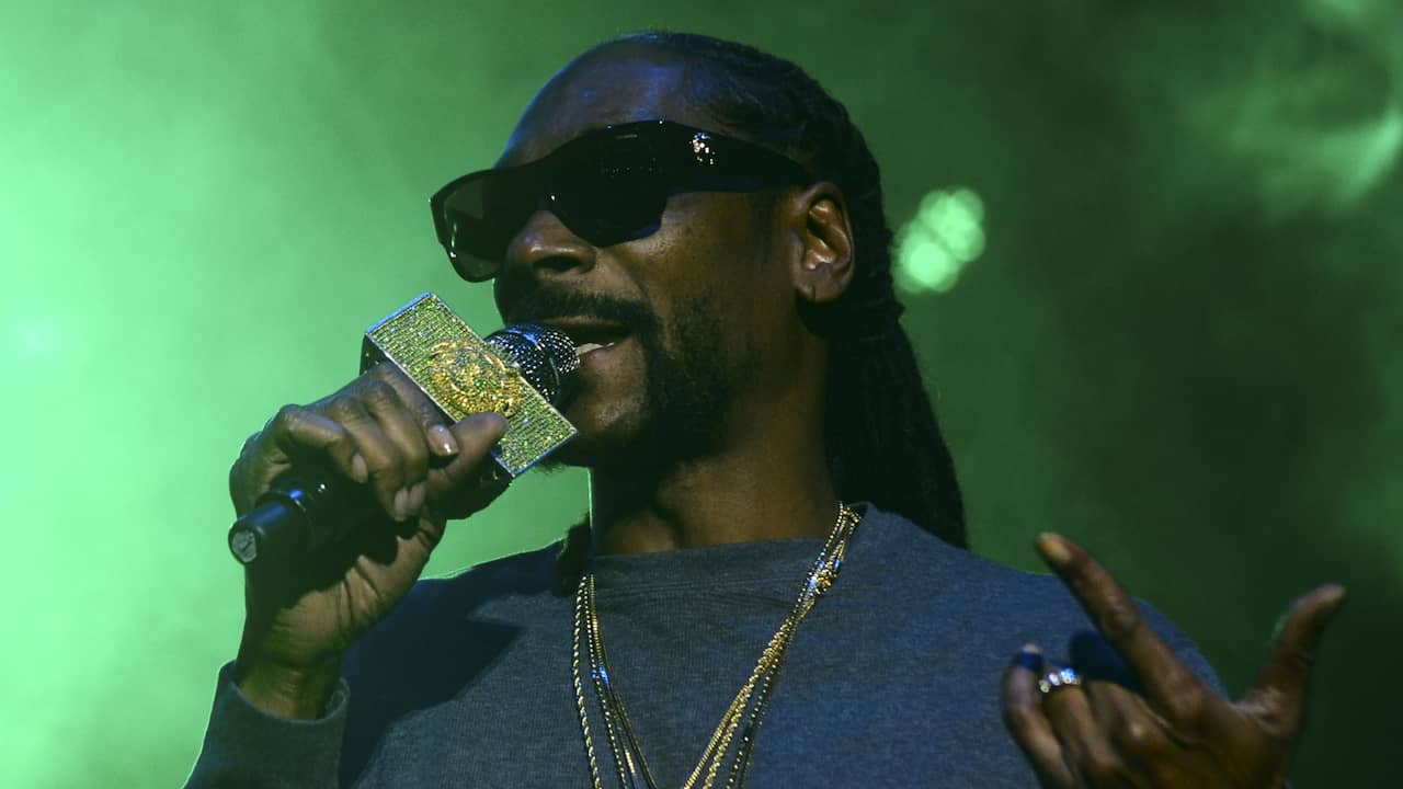 Beluister Ain't No Fun van Snoop Dogg
