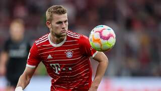 De Ligt redt Bayern München door bal van de lijn te halen