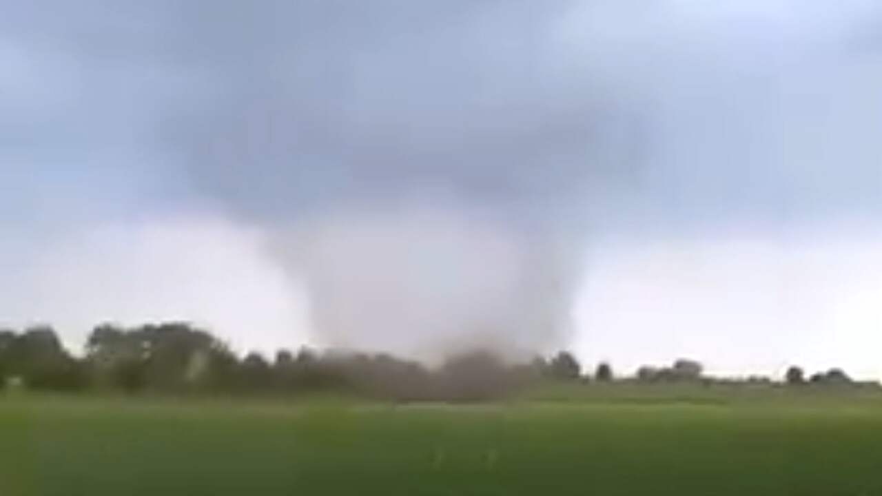 Man vlucht voor stofhoos in plaatsje nabij Liverpool
