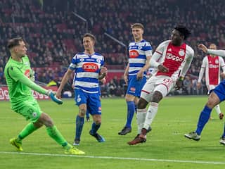 Ajax door monsterzege op amateurs Spakenburg naar kwartfinales beker