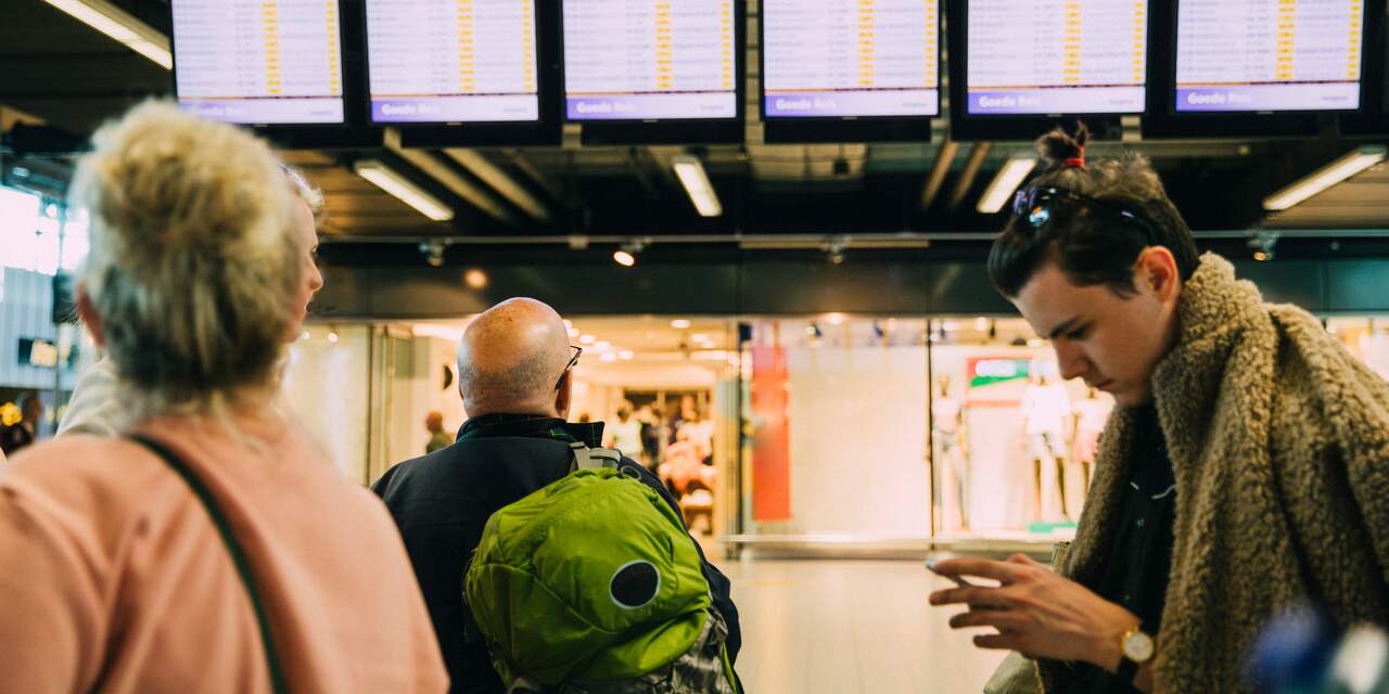 Schiphol heeft nog achthonderd beveiligers nodig om normaal te kunnen draaien