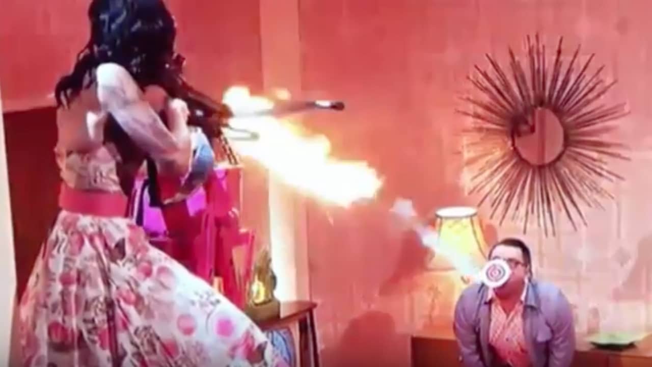 Stunt met brandende pijl gaat mis tijdens liveshow talentenjacht