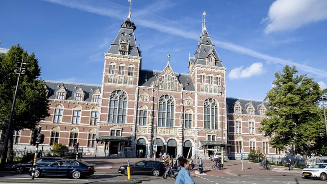 Woman demands painting back from Rijksmuseum |  NOW