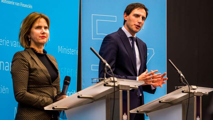 Cora van Nieuwenhuizen en Wopke Hoekstra