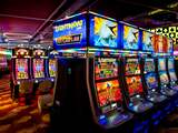 Een casino in winkelcentrum tussen scholen? Daar zit Den Haag niet op te wachten