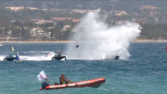 Elektrische boot verliest neus bij flinke crash in Marbella