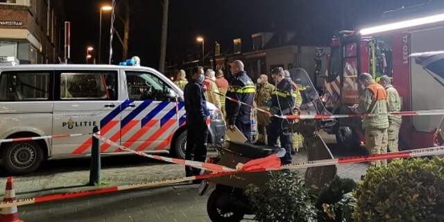 Man doodgeschoten in Vlaardingen, politie verwondt verdachte . In Vlaardingen is een man woensdagavond aan zijn verwondingen overleden na een schietincident.