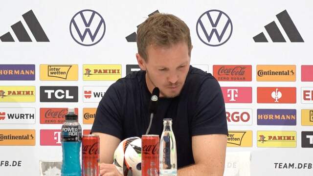 Nagelsmann vecht tegen tranen op persconferentie