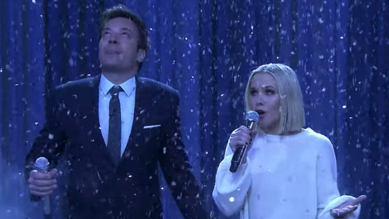 Kristen Bell and Jimmy Fallon sing famous Disney songs - Teller Report