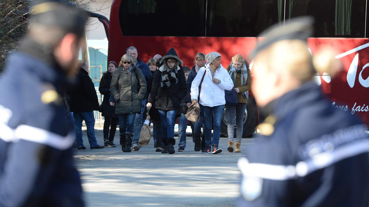Honderden herdenken vliegramp Germanwings in Frankrijk Buitenland NU.nl
