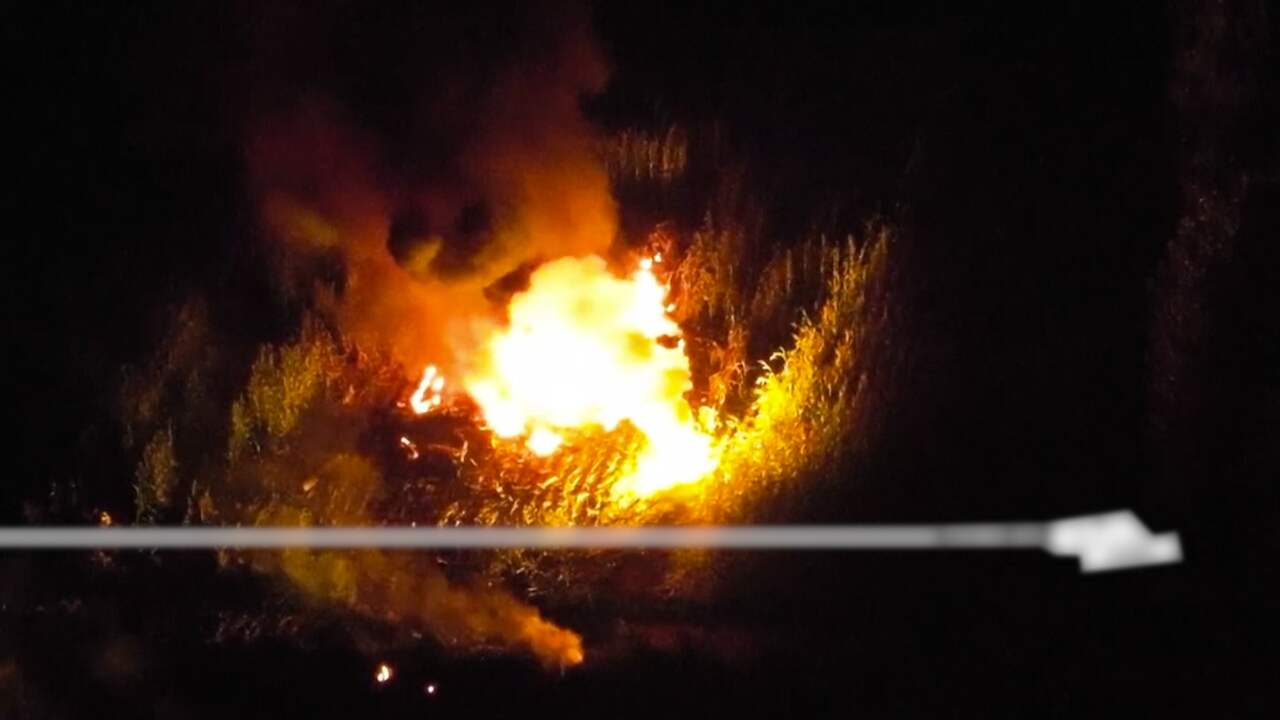 Beeld uit video: Grieken filmen moment dat Oekraïens vrachttoestel neerstort