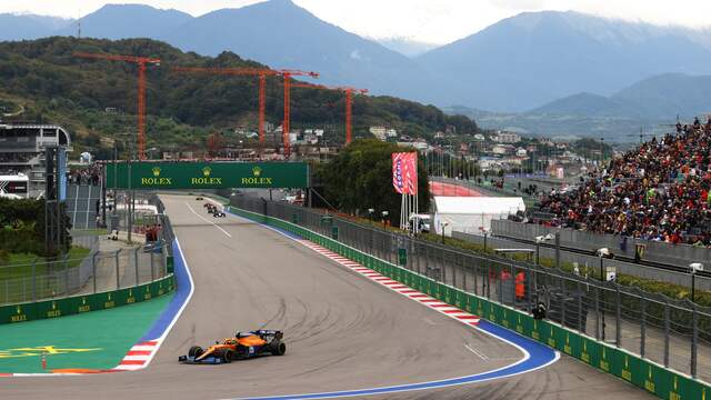Lando Norris in actie tijdens de Grand Prix van Rusland.