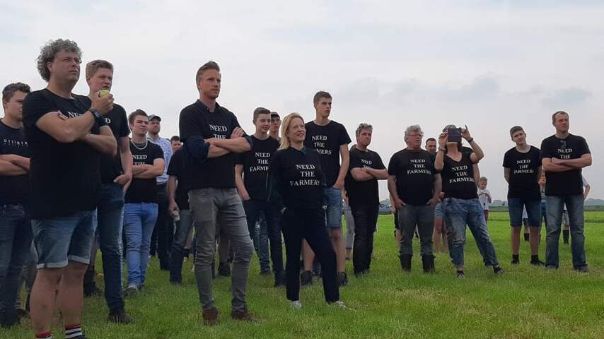 Boeren reageren met actie in Overijssel op bezetting varkensstal in Boxtel